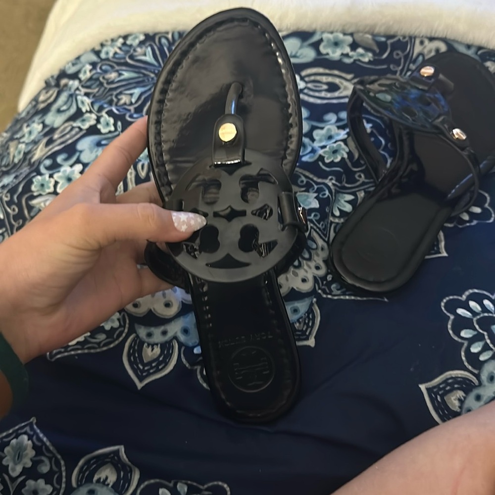 Black Tory Burch shoes size 7